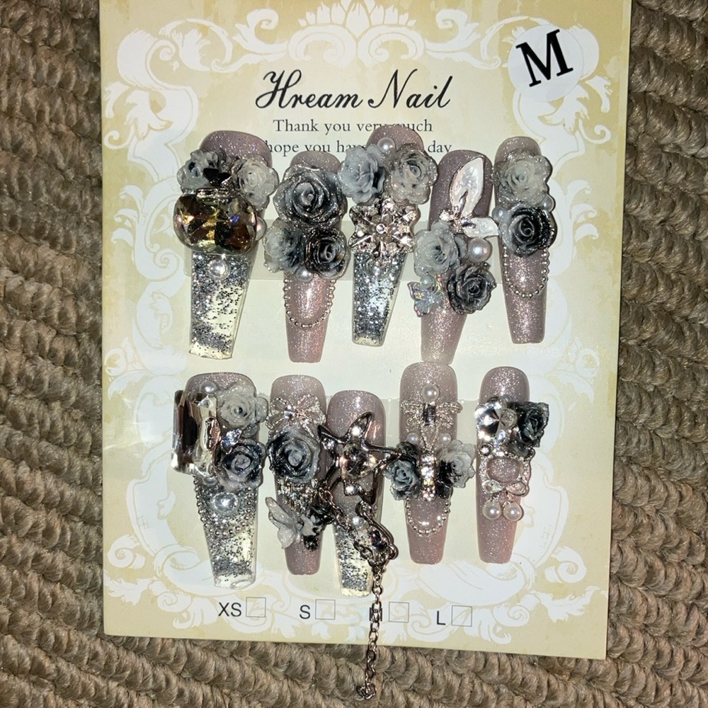 Aquarium Glitter Press-On Nails